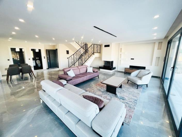 Image No.7-Villa / Détaché de 5 chambres à vendre à Aydin