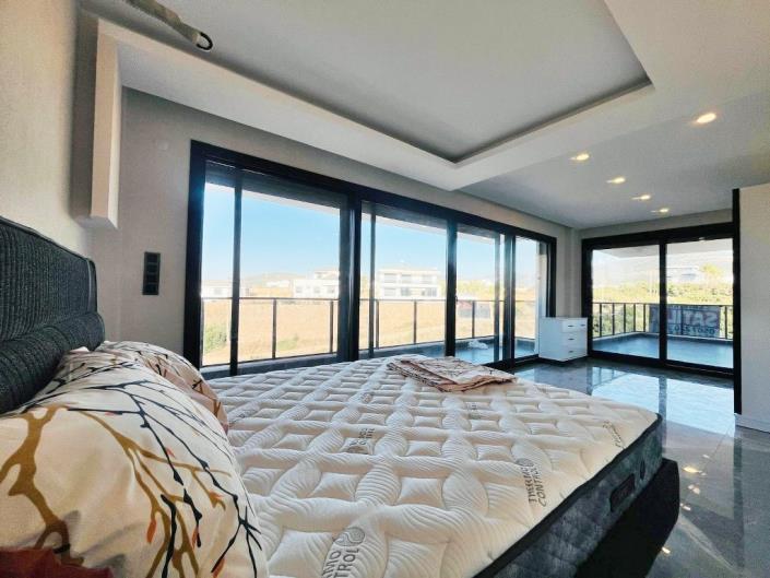 Image No.19-Villa / Détaché de 5 chambres à vendre à Aydin