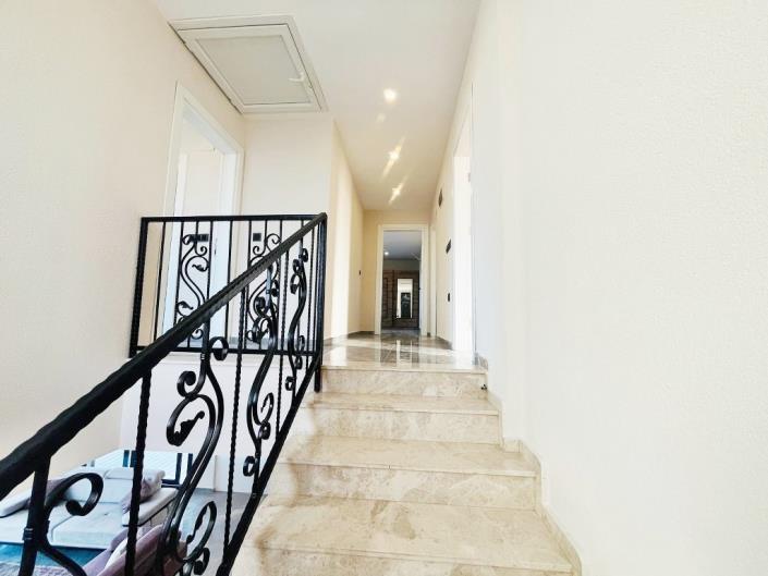 Image No.18-Villa / Détaché de 5 chambres à vendre à Aydin