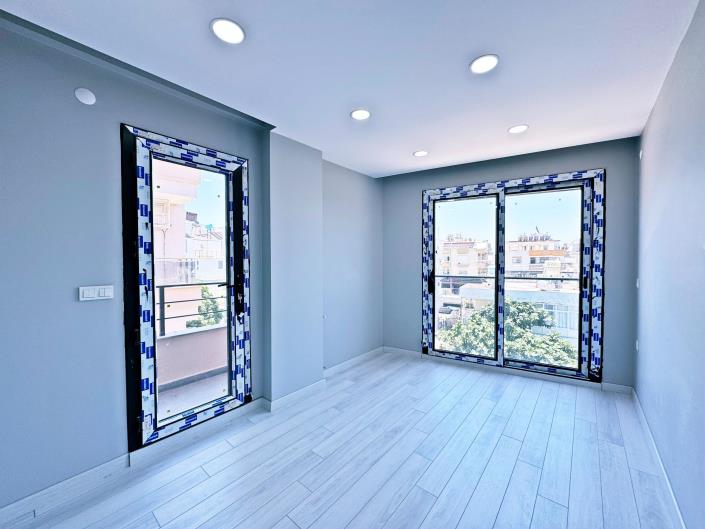 Image No.11-3 Bed Duplex for sale