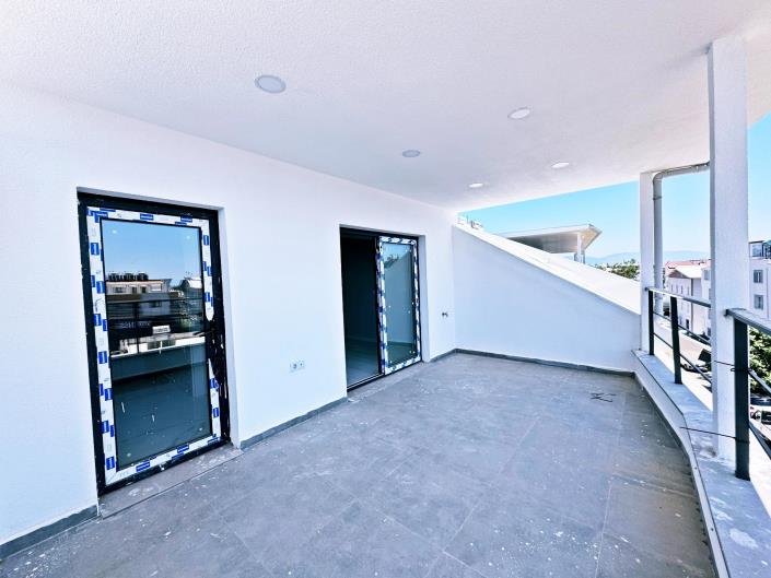 Image No.26-3 Bed Duplex for sale