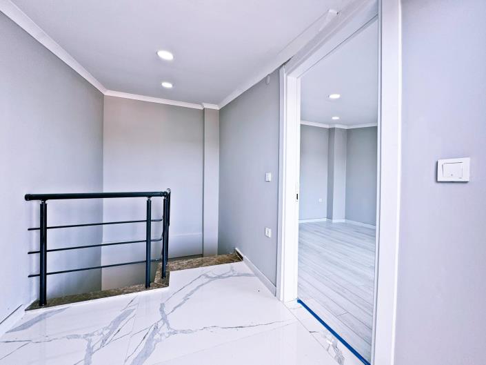 Image No.19-3 Bed Duplex for sale