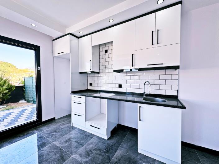 Image No.15-2 Bed Apartment for sale