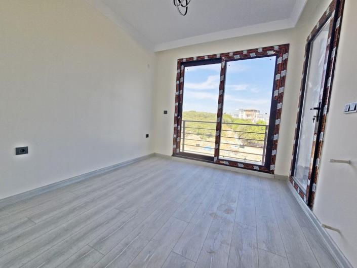 Image No.16-2 Bed Apartment for sale