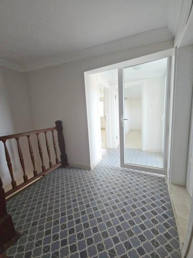 Image No.12-4 Bed Duplex for sale