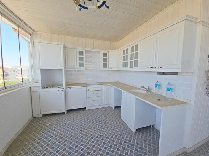 Image No.8-4 Bed Duplex for sale