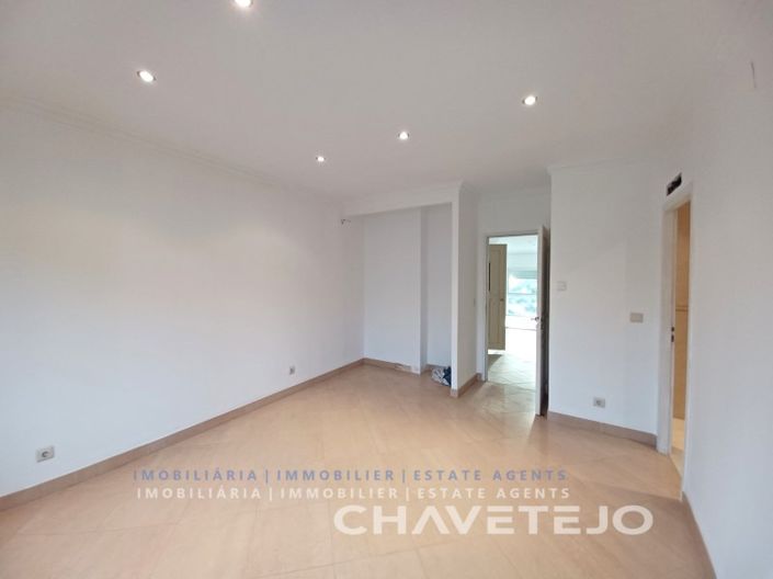 Image No.12-Maison de 3 chambres à vendre à Tomar