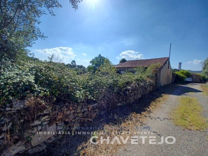 Image No.5-2 Bed House for sale