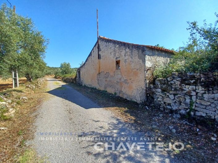 Image No.6-2 Bed House for sale