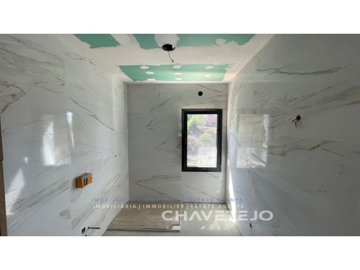 id322a8701-0000-0500-0000-000016f10319