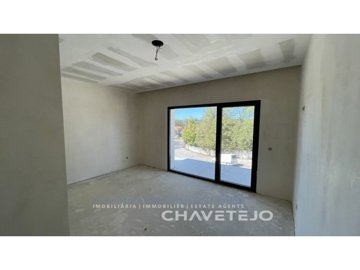 id322a8701-0000-0500-0000-000016f1031a