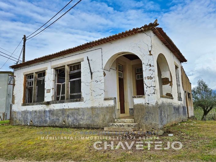 Image No.2-Maison de 2 chambres à vendre à Tomar