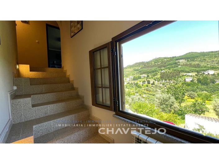 Image No.16-6 Bed Farmhouse for sale