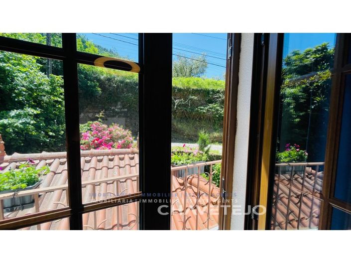 Image No.23-6 Bed Farmhouse for sale