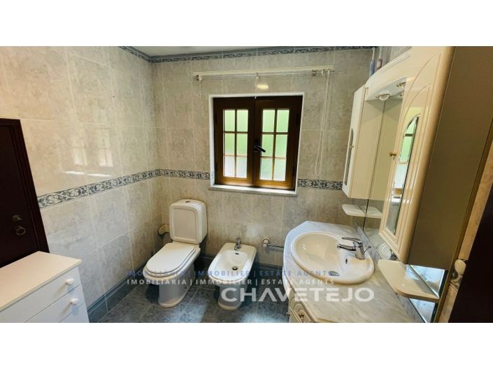 Image No.25-6 Bed Farmhouse for sale