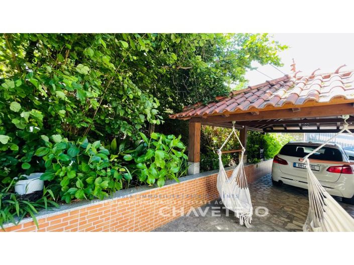 Image No.30-6 Bed Farmhouse for sale