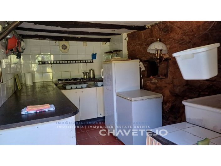 Image No.18-5 Bed Farmhouse for sale