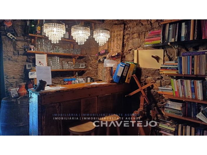 Image No.20-5 Bed Farmhouse for sale