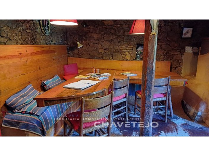 Image No.21-5 Bed Farmhouse for sale