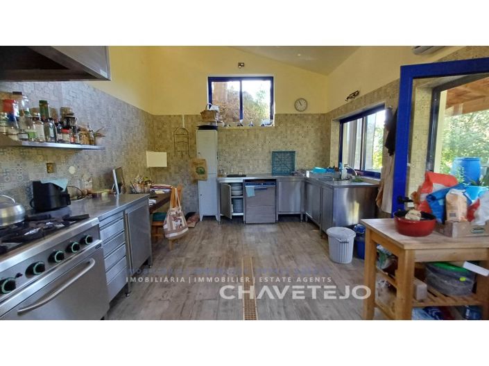 Image No.45-5 Bed Farmhouse for sale