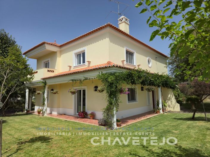 Image No.2-Maison de 5 chambres à vendre à Tomar