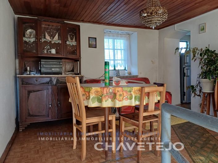 Image No.9-2 Bed House for sale