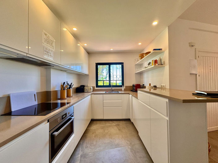 Image No.2-3 Bed Property for sale