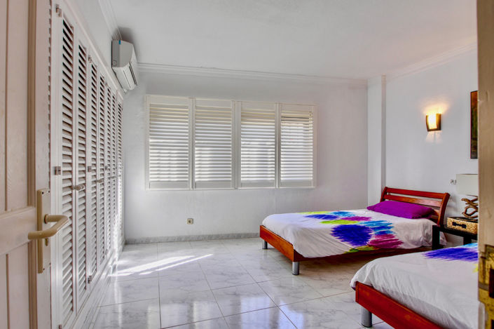 Image No.21-3 Bed Property for sale