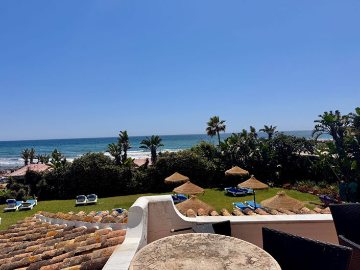 Image No.28-3 Bed Property for sale