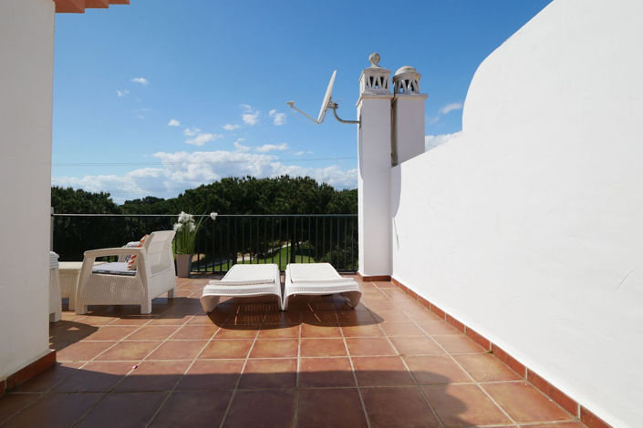 Image No.27-4 Bed Property for sale