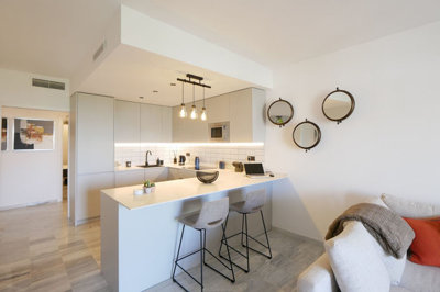 2-5bd7b9d04b45e33852eaf0ec6670150d