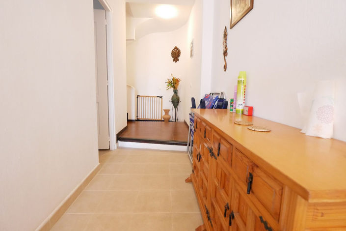 Image No.17-2 Bed Property for sale