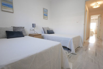 15-11d12f2f454f2f5e9b981fdd8b901d51