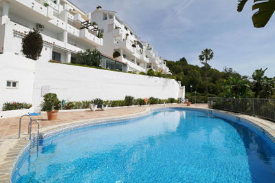 12-53013098fcab6c38b1379cd33298e050