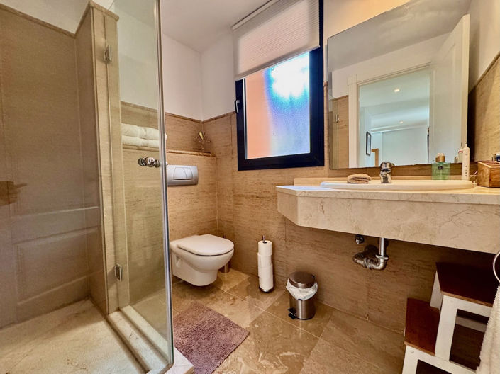 Image No.16-2 Bed Property for sale