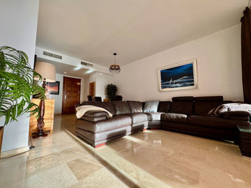 2-5bd7b9d04b45e33852eaf0ec6670150d