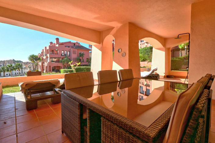 Image No.9-2 Bed Property for sale