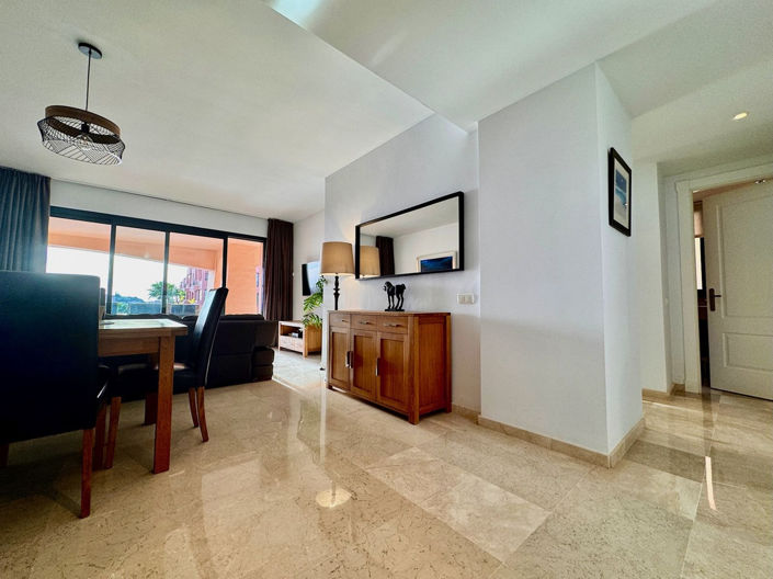 Image No.10-2 Bed Property for sale