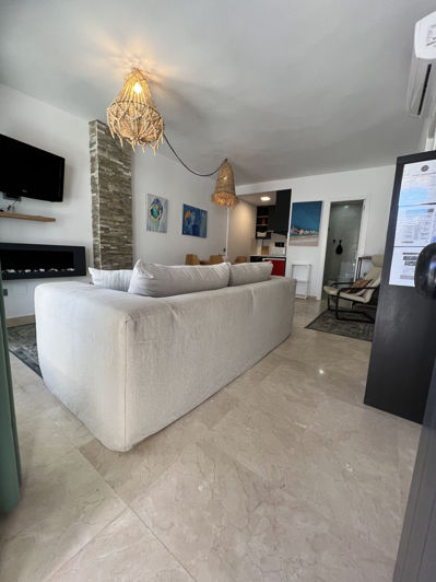 Image No.11-1 Bed Property for sale