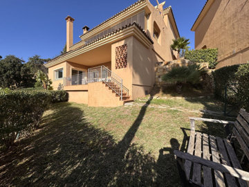 2-5bd7b9d04b45e33852eaf0ec6670150d