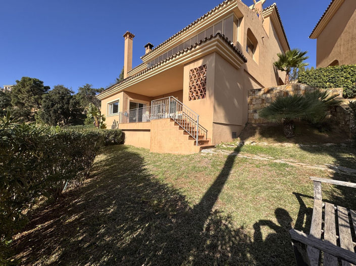 Image No.27-2 Bed Property for sale