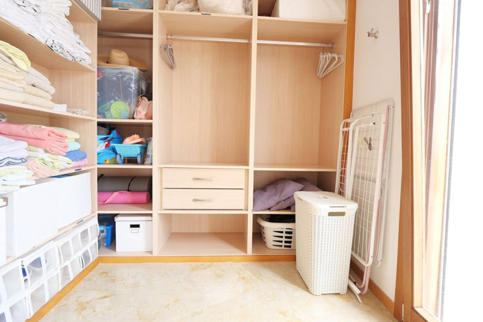 Image No.10-3 Bed Property for sale