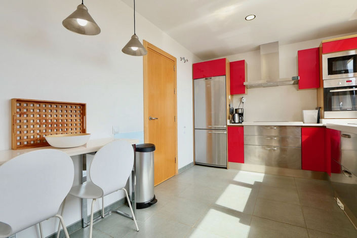 Image No.21-3 Bed Property for sale