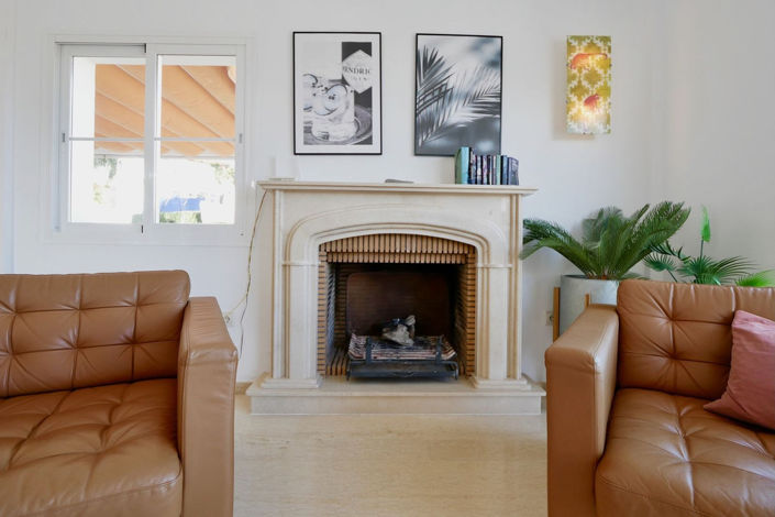 Image No.24-6 Bed Property for sale