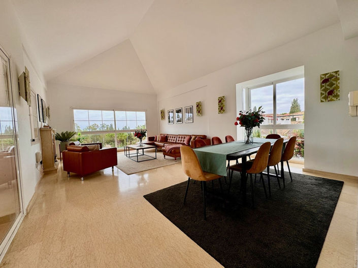 Image No.46-6 Bed Property for sale