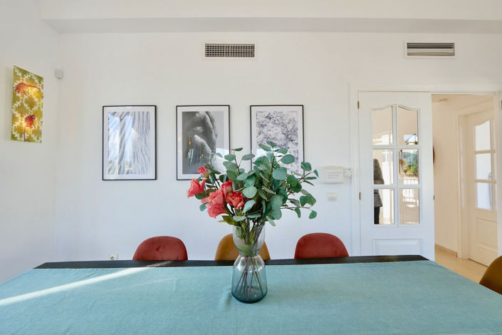 Image No.53-6 Bed Property for sale