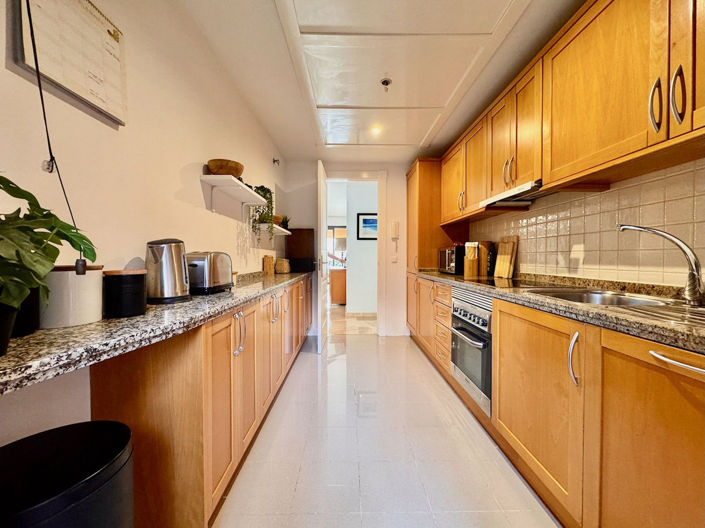 Image No.36-2 Bed Property for sale