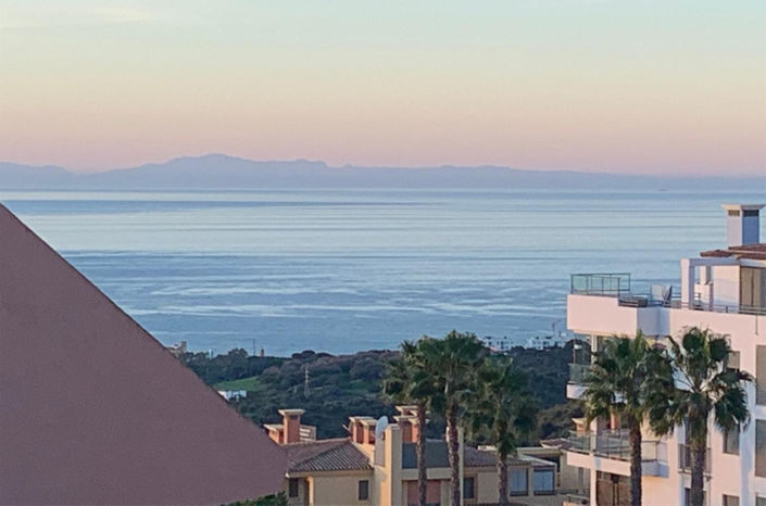 Image No.4-2 Bed Property for sale