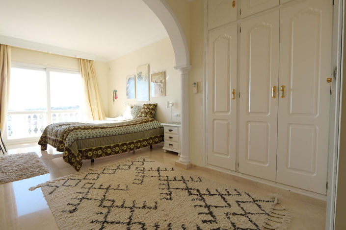 Image No.16-3 Bed Property for sale