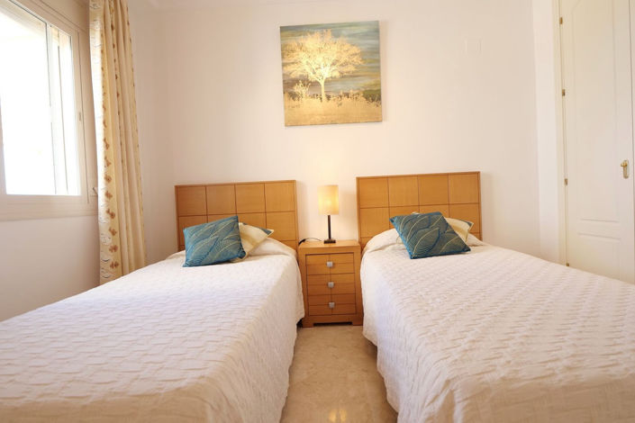 Image No.16-2 Bed Property for sale